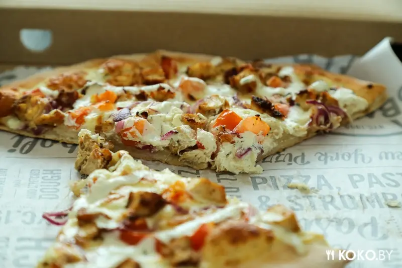 Заведения: Какая из американских пицц в Минске круче: Papa John's, Domino's или Sbarro