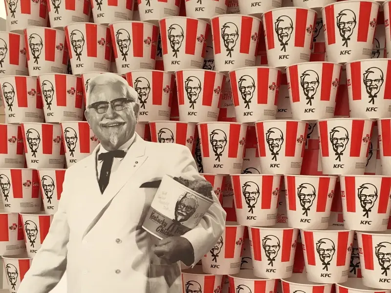 Минск: Мороженое за SMS на открытии ресторана «KFC» в ТЦ «Столица»