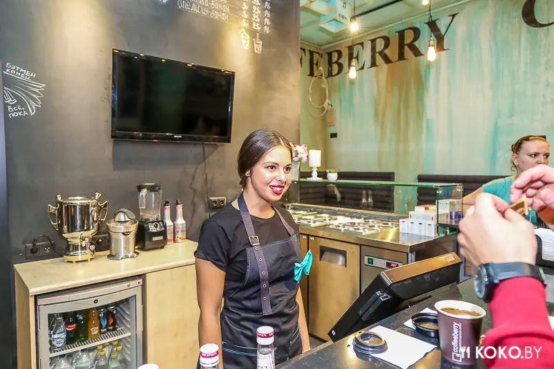 Минск: «CoffeeBerry» – первая кофейня с алкогольными коктейлями на Зыбицкой