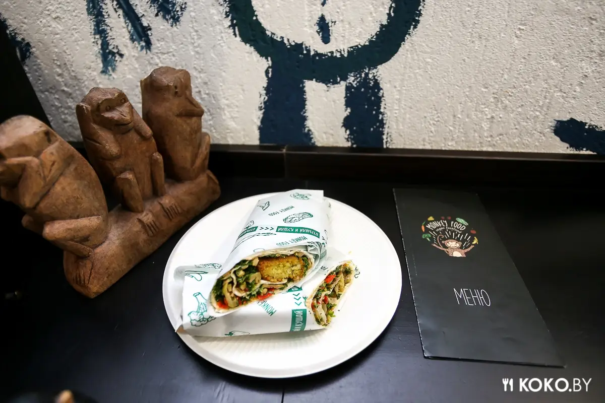 Заведения: Зеленая сторона силы: ролл с фалафелем в кафе «Monkey Food» за 2 рубля