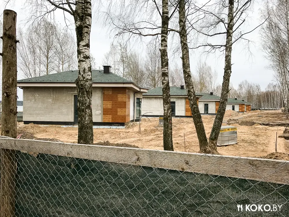 Минск: Монументальный ресторан восточной кухни «Astoria Riverside» на берегу водохранилища Дрозды