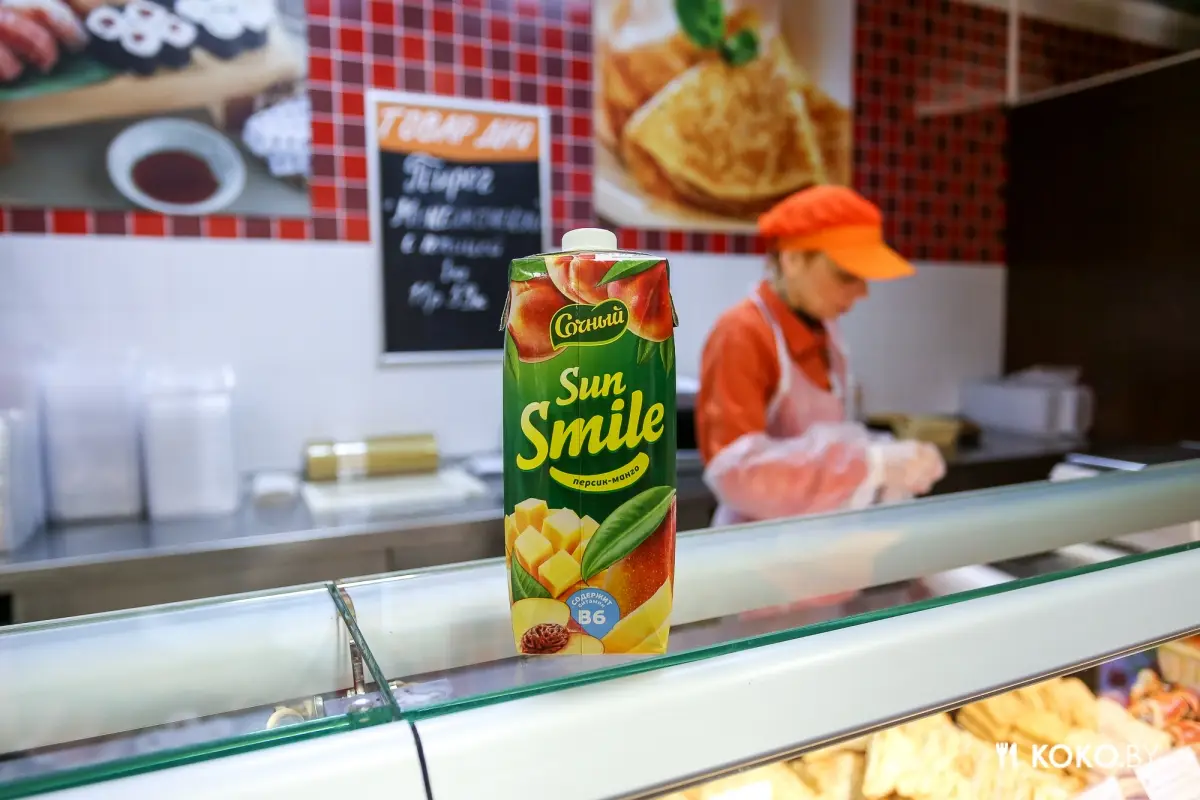 Фудхантинг: Тестим под сосиску в тесте сок «Sun Smile» белорусского производства с элементами витаминов